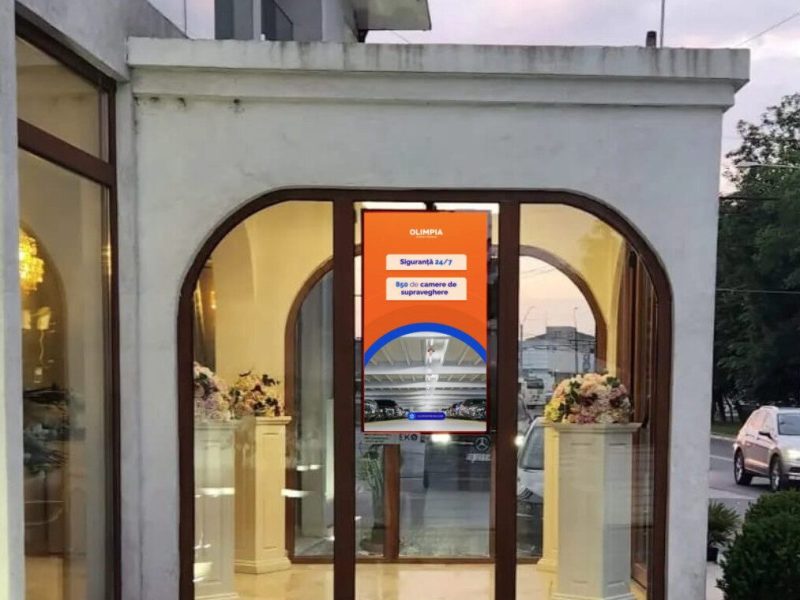 Reteaua Digitala DOOH Indoor - LE BLANC Stanga
